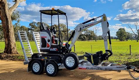 mini digger hire bunbury|excavator operator hire.